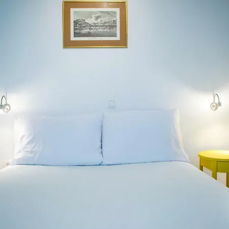 Mario Apartment Split